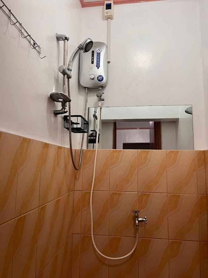 Bella'S Bed & Breakfast Dauis Екстер'єр фото